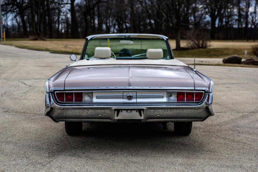  Chrysler 300L Convertible (AC2-P C45) 1965 года  (фото 7 из 30)